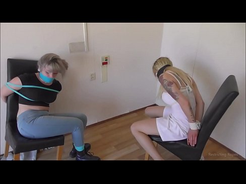 ❤️ Toksomaniulo / ligita kaj buŝoŝtopita / junulino en mizero ❤ Anala porno ĉe eo.pornoincest.ru ️❤